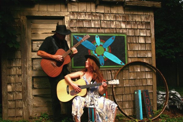 Missi Hasting and John Baker of Portland duo Mojo Holler. Photo courtesy of the band.