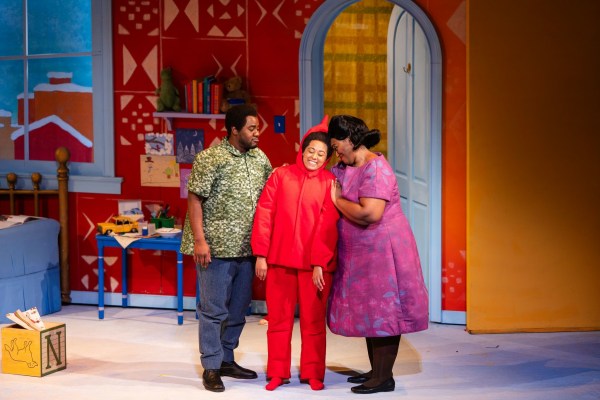 Sankara Harouna as Daddy, Flora Hawk as Peter, and Lianna Wimberly Williams as Mama in Portland Opera's production of THE SNOWY DAY. Photo by Christine Lyn Dong.