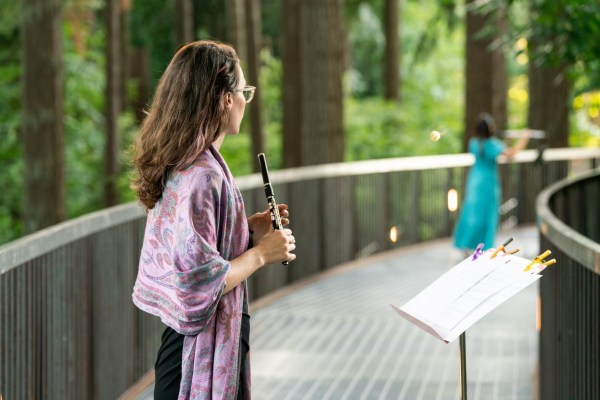 Natalie Vanslyke and Gabriela Gimenes performed music by Deena T. Grossman at the Leach Botanical Gardens. Photo by Rachel Hadiashar.