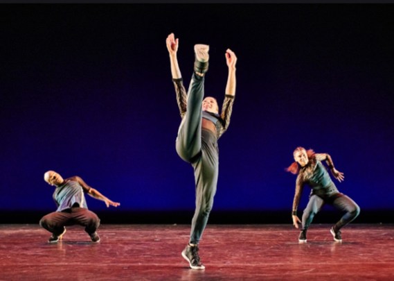 (l-r) Matthew West, Ephrat Asherie, and Manon Bal in ODEON, the second collaboration between choreographer Ephrat Asherie and her brother Ehud Asherie, musical director. Photo by Robert Altman.