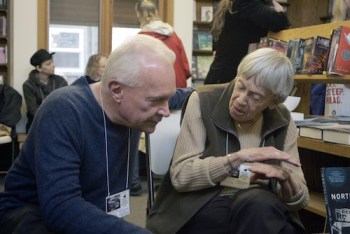 Ursula K. Le Guin chats with fellow fantasy author Terry Brooks in 2013. Photo courtesy: Get Lit at the Beach